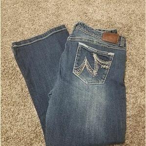 Maurices premium med/dark wash 13/14 Xshort jeans